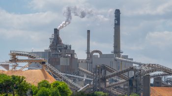 Torre de control del pH de la pasta kraft