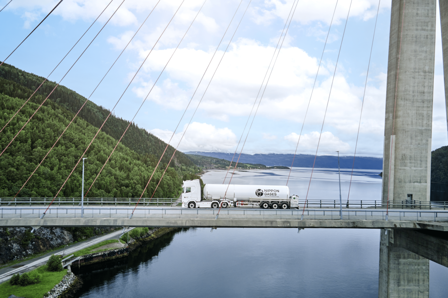 nippon gases track in the road